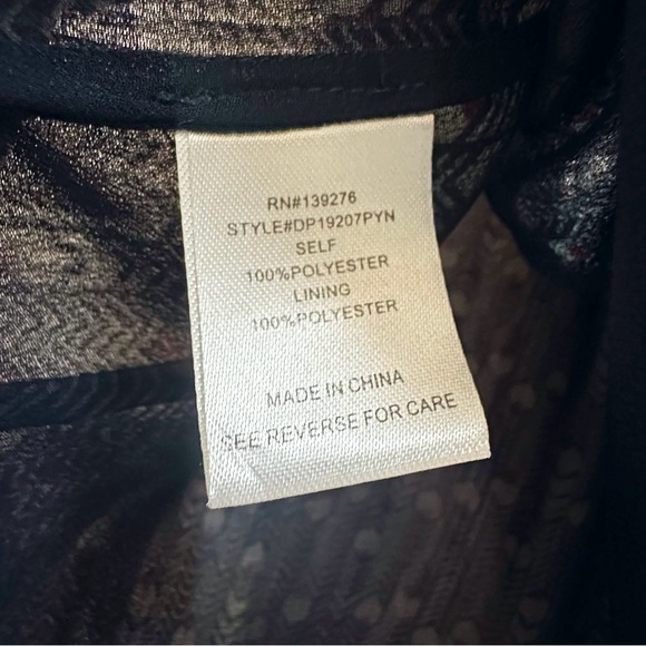 Daniel Rainn Effie Lurex Detail Blouse in Navy & Red - Picture 7 of 7